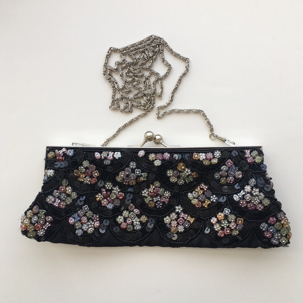 Vintage Beaded Clutch Shoulder Bag w Metal Closure